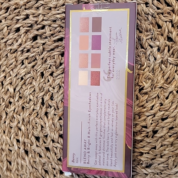 NWT LAURA GELLER BUNDLE OF 4 EYESHADOW PALETTES. - Picture 14 of 14